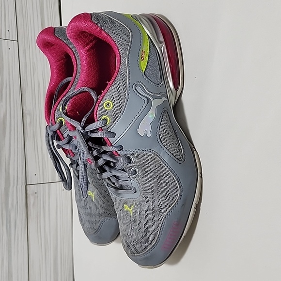 PUMA Cell Riaze Women's SZ.7 - Picture 4 of 10